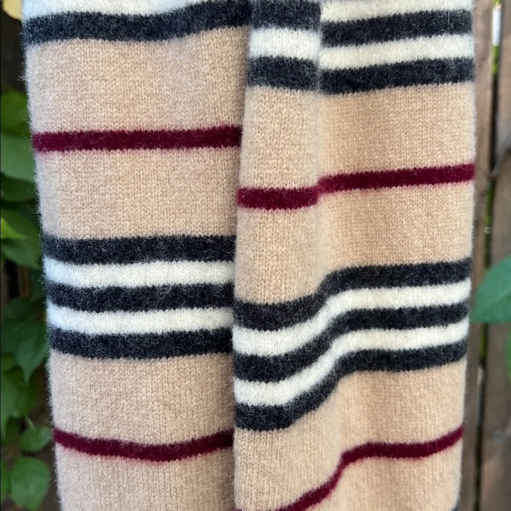 🐑Lambswool Nova Stripe Beige/Black/Maroon Rolled Edges Scarf | Burberry London